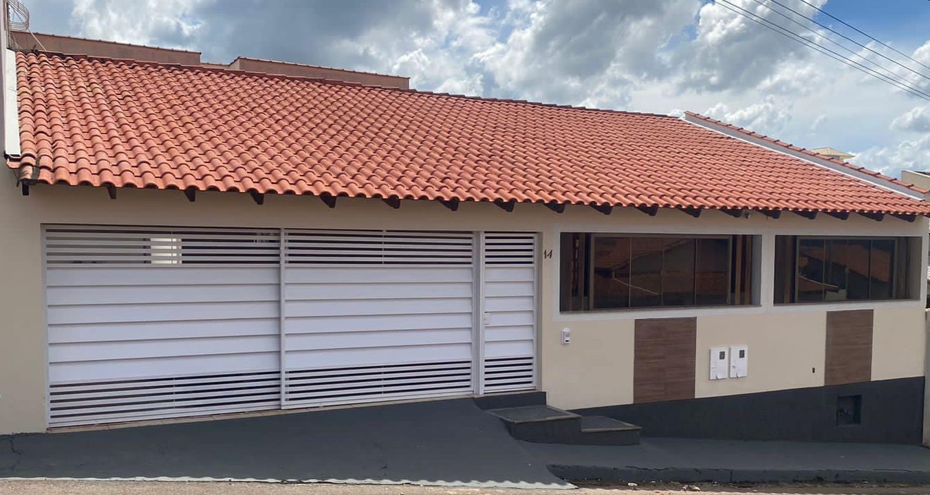 Casa Rua Pedro Romeiro – São Vicente